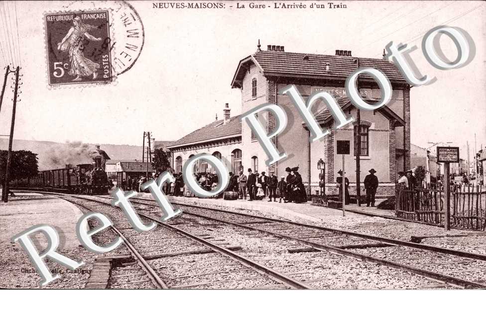 La gare - l'arrivée d'un train