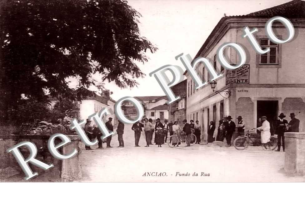 Anciao. Fundo da Rua