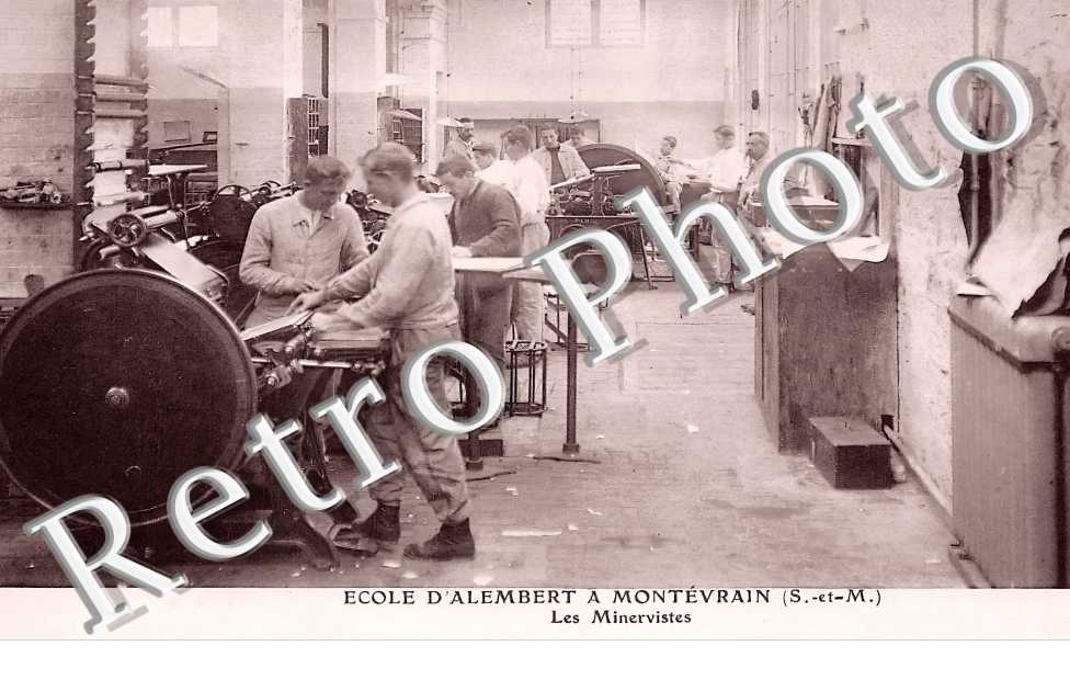Ecole d'Alembert. Les Minervistes.
