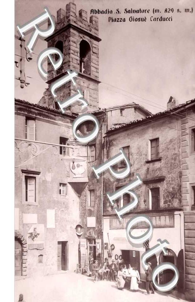 Piazza Giosue Carducci