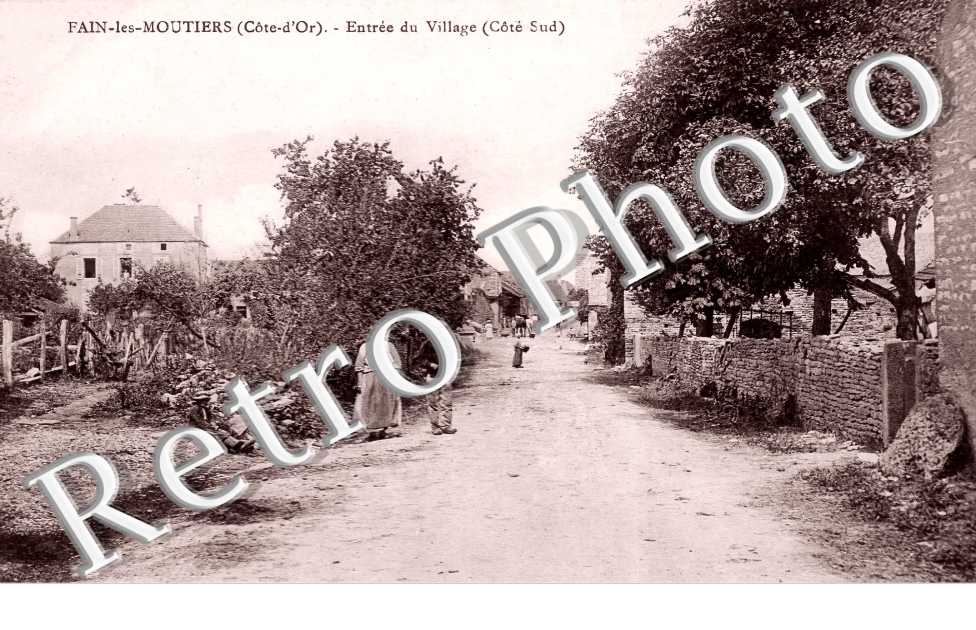entrée du village (côté sud)