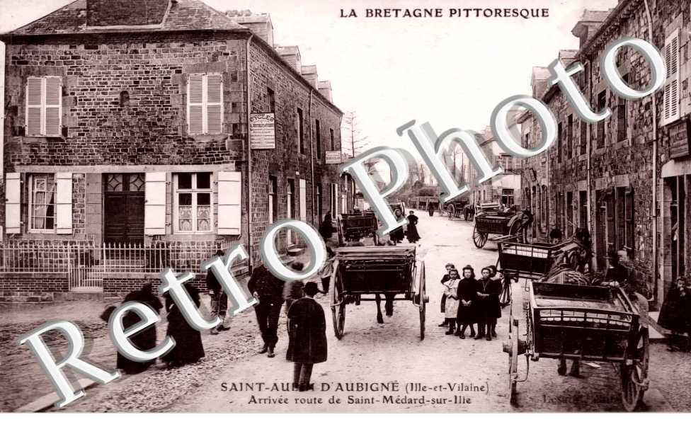 Arrivée route de Saint-Médard-sur-Ille