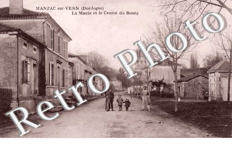 la Mairie et le Centre du Bourg