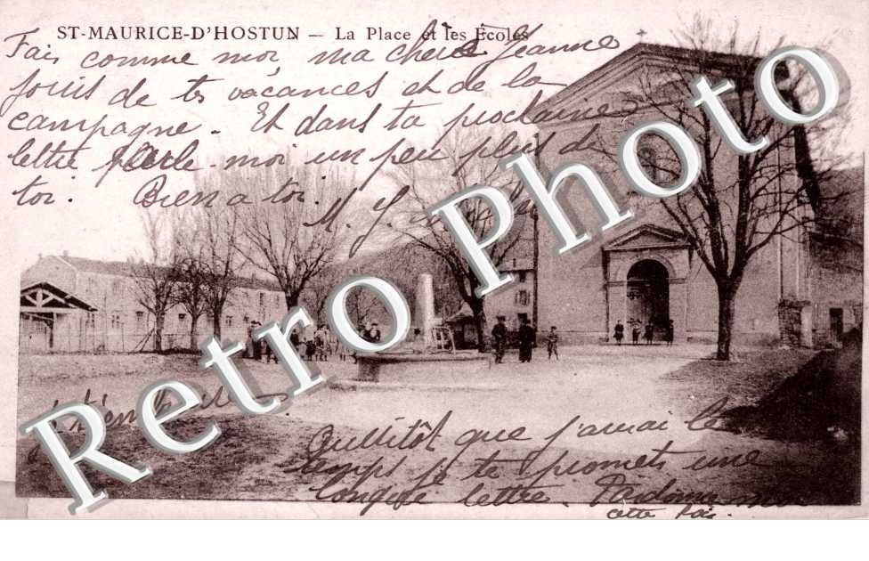 Saint-Maurice-D'Hostun  -  La place et les ecoles