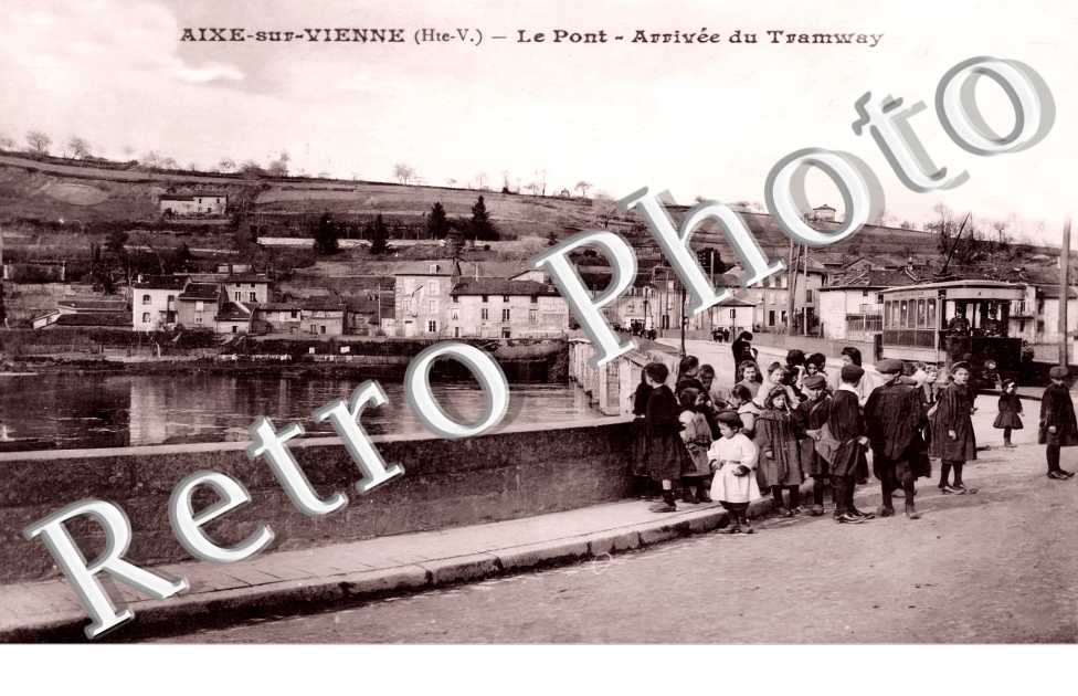 le Pont. Arrivée du Tramway