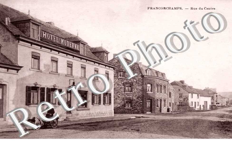 rue du Centre. Hotel Moderne