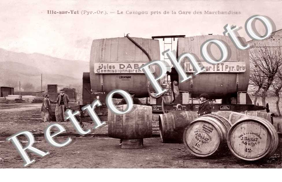 Le Canigou pris de la Gare des Marchandises. Jules Dabat Commissionnaire en vins
