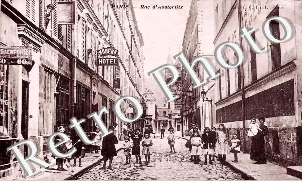 rue d'Austerlitz. Modern Hotel