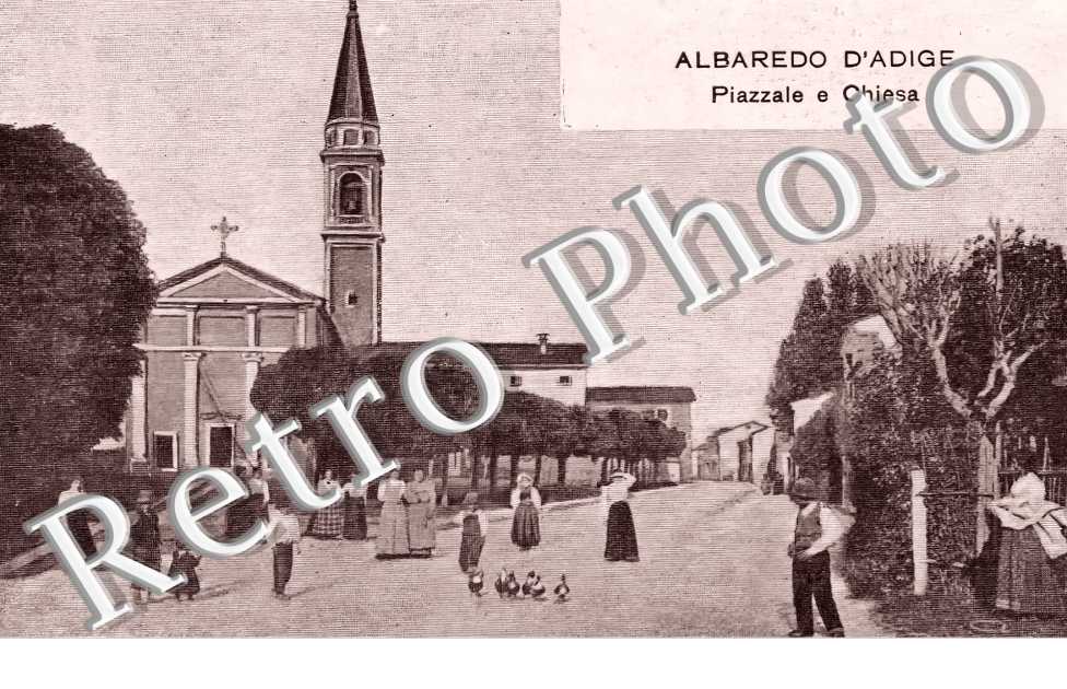 Piazale e Chiesa