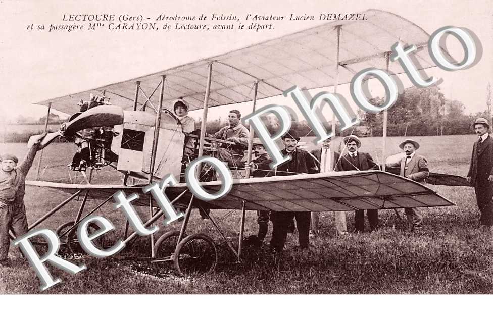Aérodrome de Foissin. l'aviateur Lucien Demazel et sa passagère Mlle Carayon