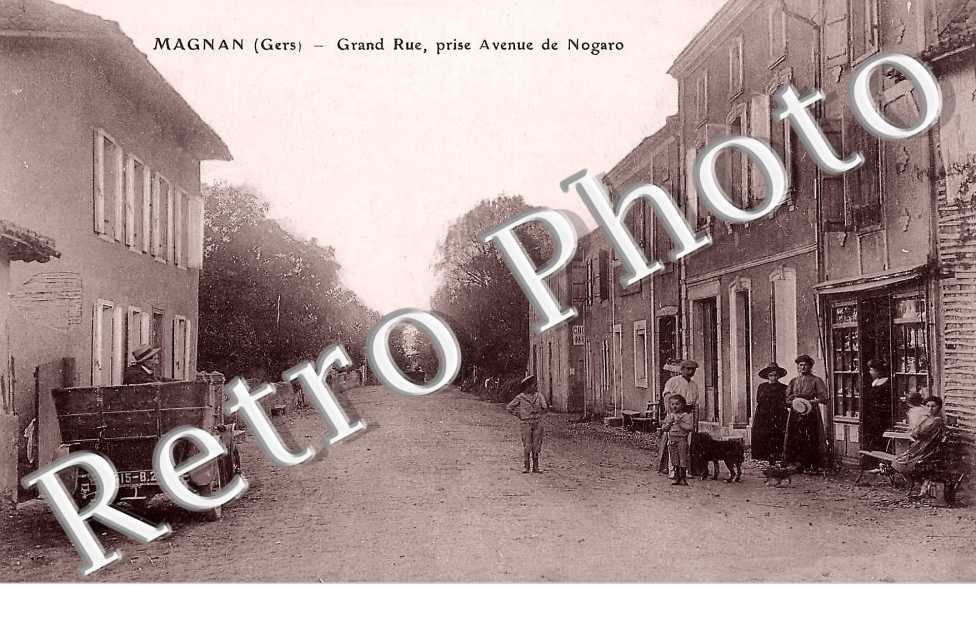 Grande rue, prise avenue de Nogaro