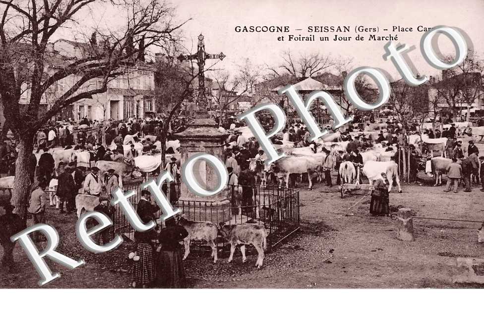 Place Carnot et Foirail un  jour de Marché