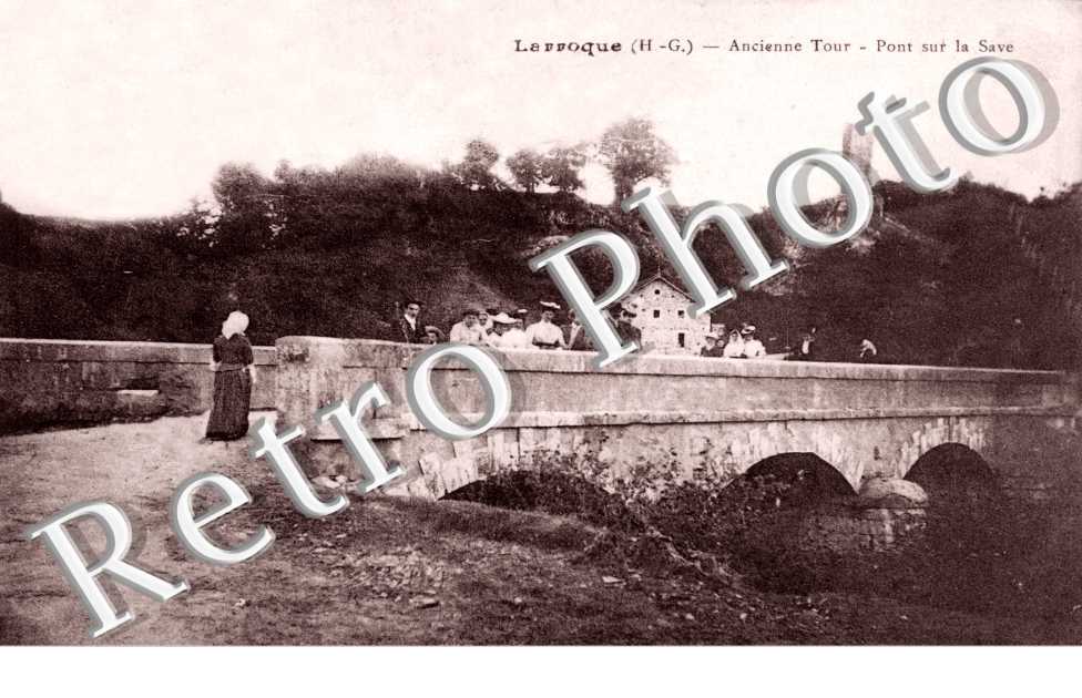 Ancienne tour Pont sur la Save