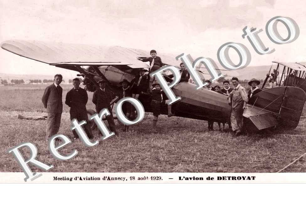 Meeting d'aviation 18 août 1929. L'avion de Detroyat