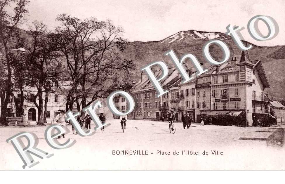place de l'hôtel de ville 
