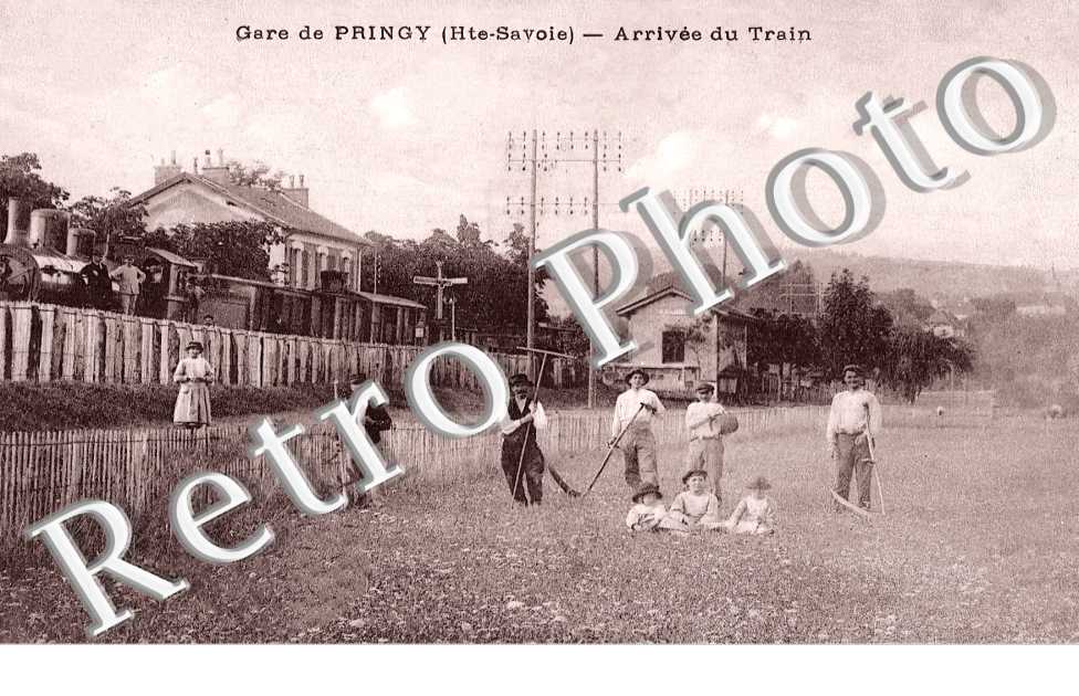 Gare de Pringy. Arrivée du train