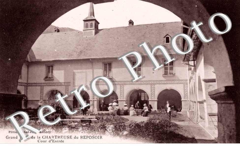 Grand Hôtel de la Chartreuse. Cour d'entrée