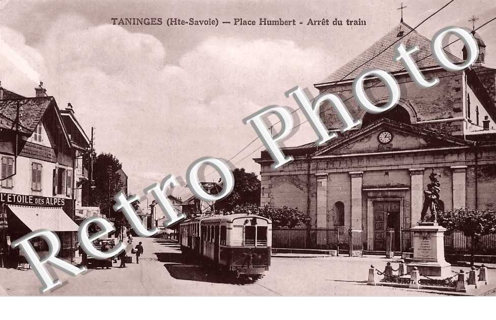 Place Humbert. Arrêt du train. L'Etoile des Alpes.