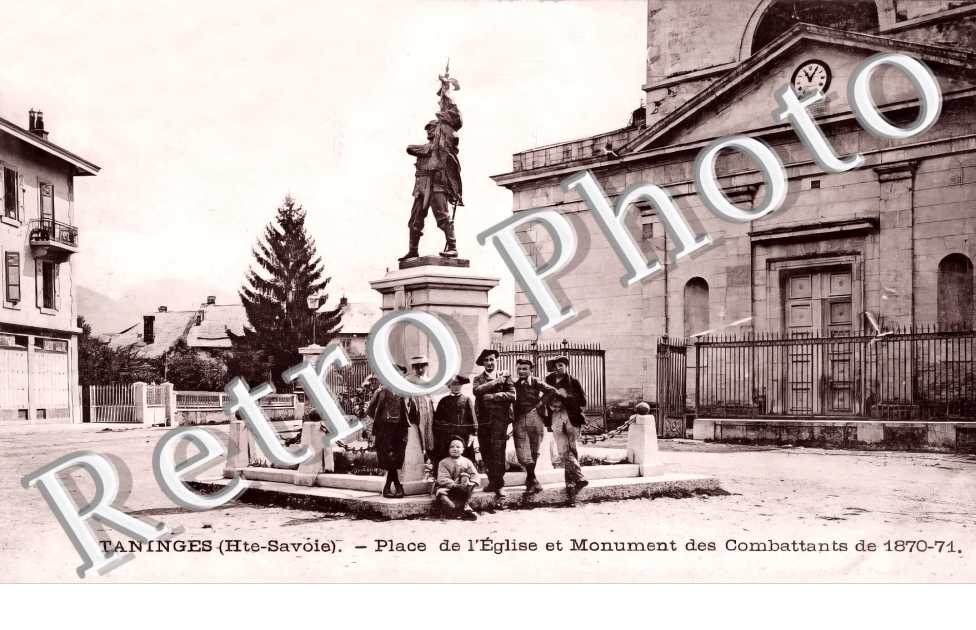 place de l'église et Monument des Combattants de 1870-71
