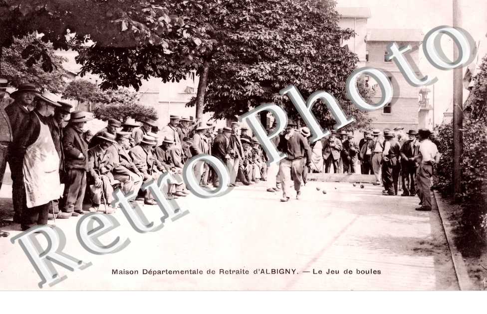 Maison Départementale de Retraite. Le jeu de Boules