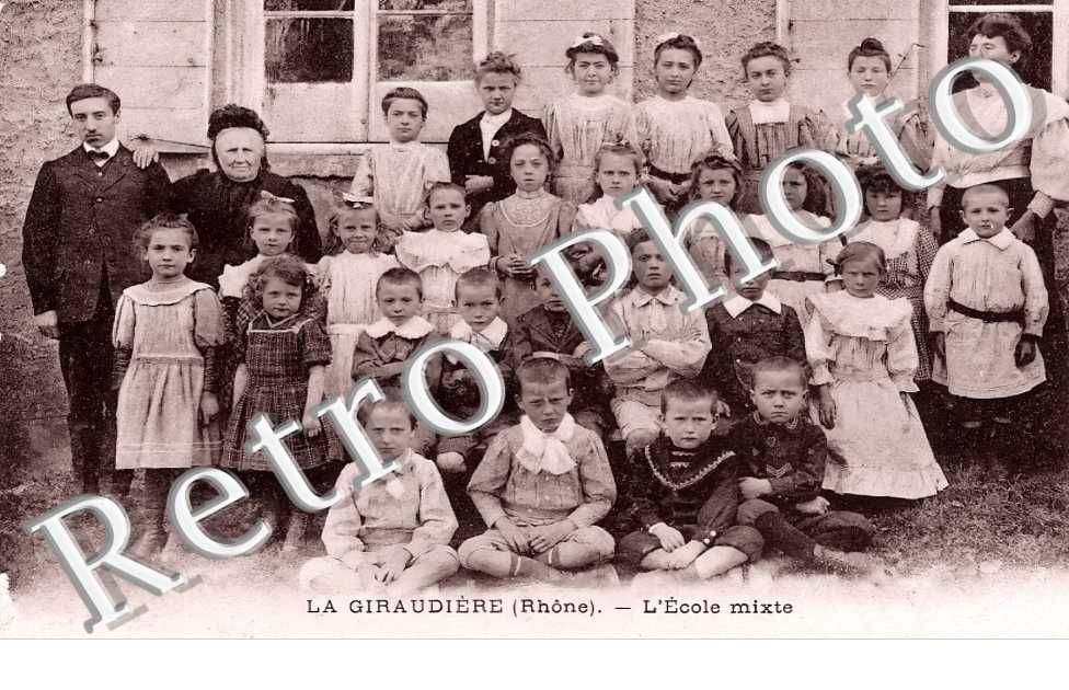 La Giraudière. L'école mixte
