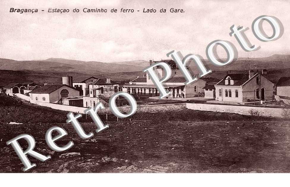 Estaçao do Caminho de ferro. Lado da Gare