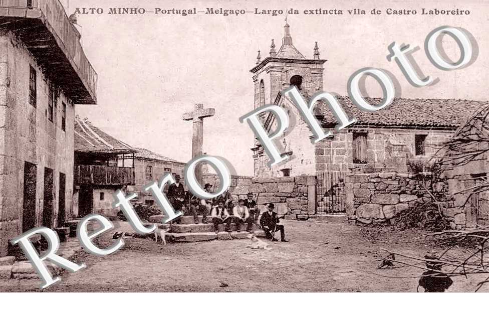 Melgaço. Largo da extincta vila de Castro Laboreiro
