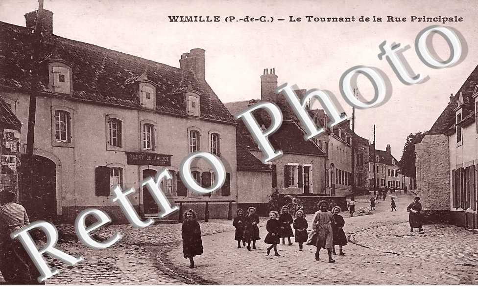 le Tournant de la rue principale