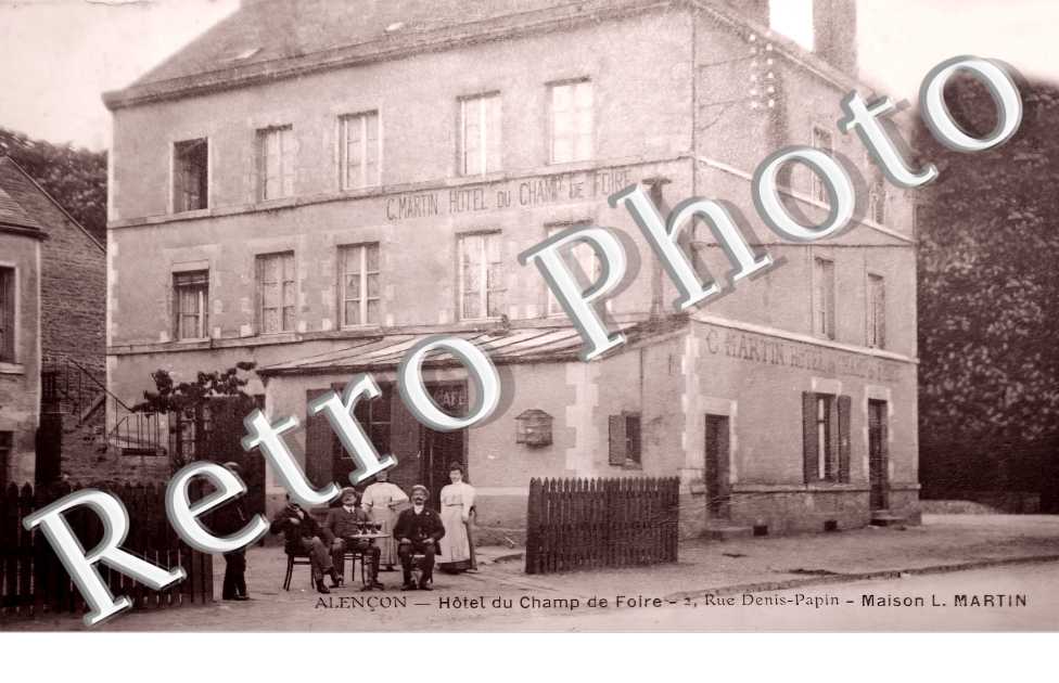 Hôtel du Champ de Foire. 2 rue Denis Papin. Maison L. Martin