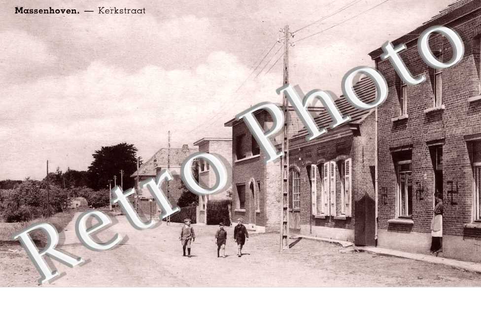 Massenhoven. Kerkstraat