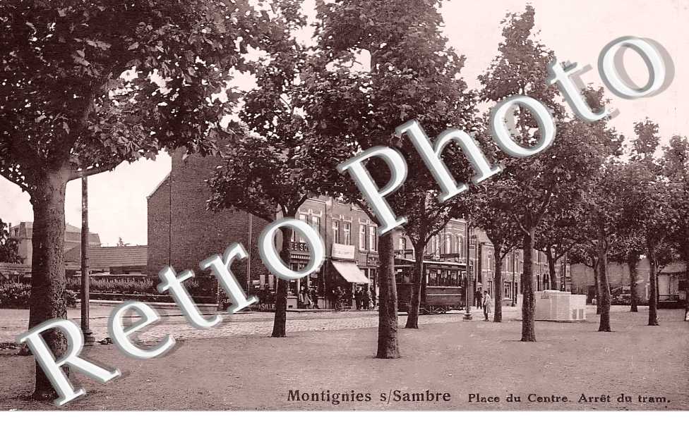 MONTIGNIES SUR SAMBRE. Place du centre. Arrêt du tram