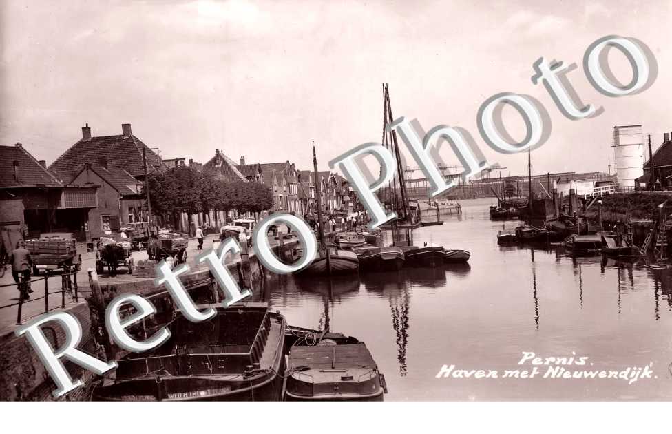 Pernis. Haven met Nieuwendijk