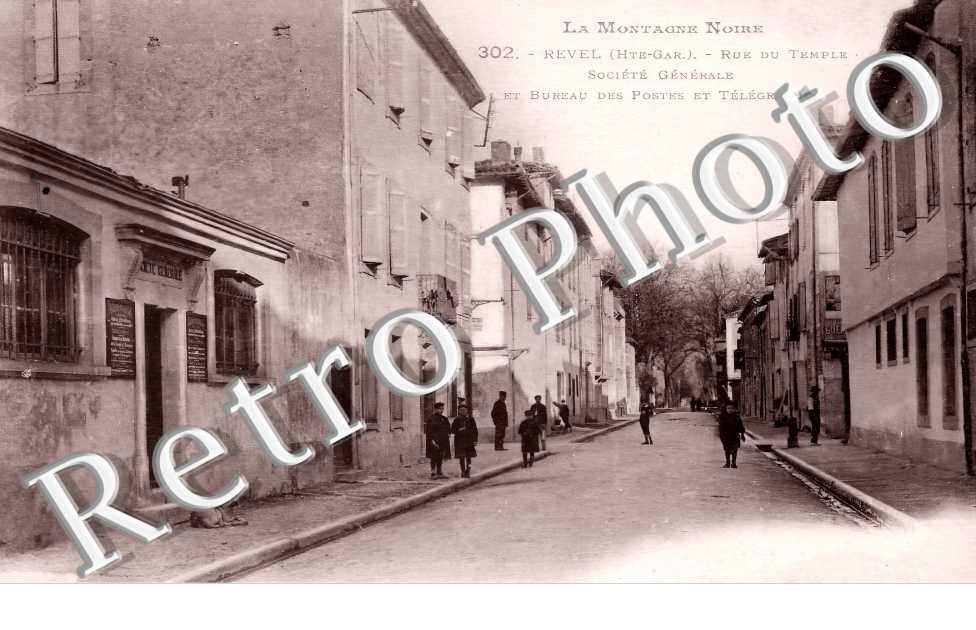 Rue du Temple. Société Générale et Bureau des Postes et Télégraphes