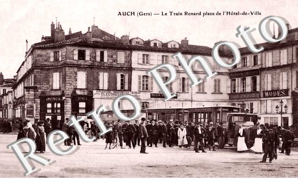 le Train Renard place de l'Hôtel de Ville