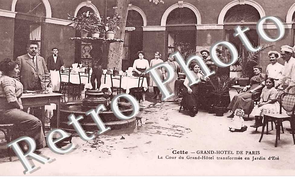 Grand Hotel de Paris. La cour transformée en Jardin d'été