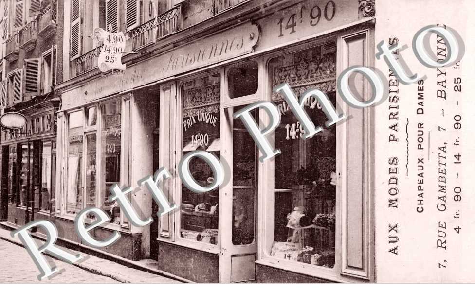 Aux modes Parisiennes. Chapeaux pour Dames. 7 rue Gambetta