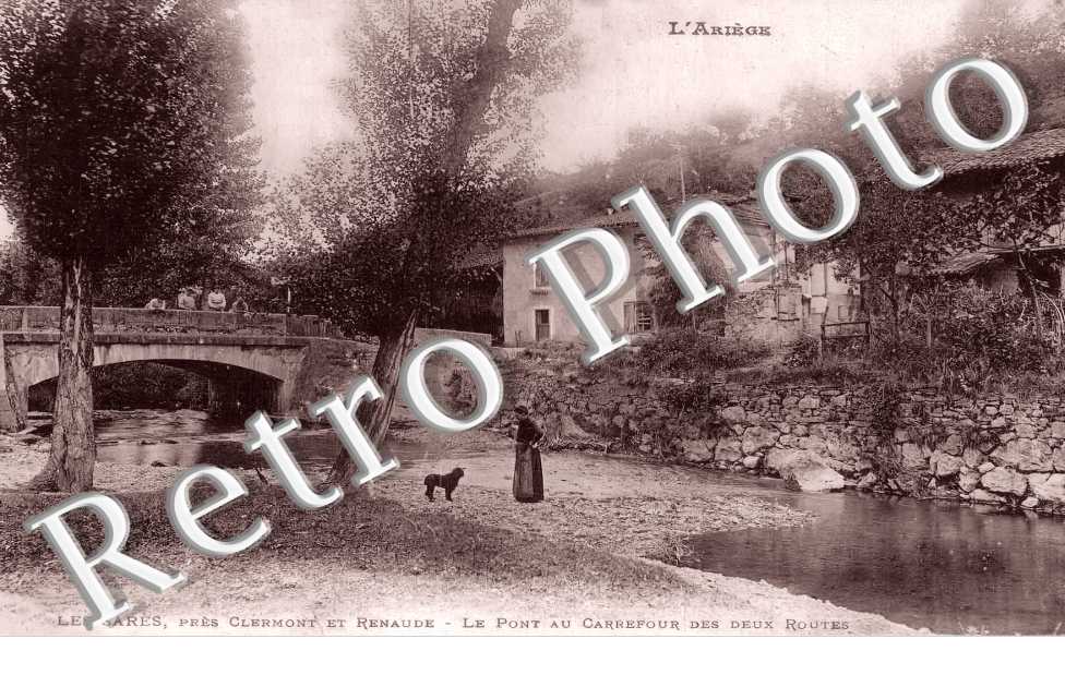 Les Sarès. Le pont au carrfour des deux routes
