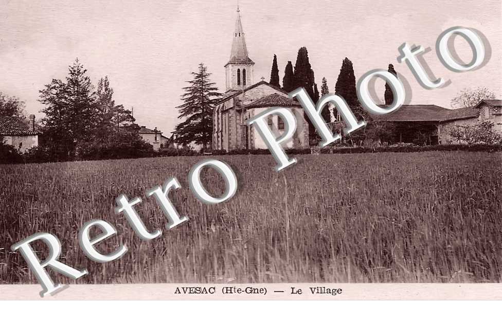 Avesac. Le village (Avezac)