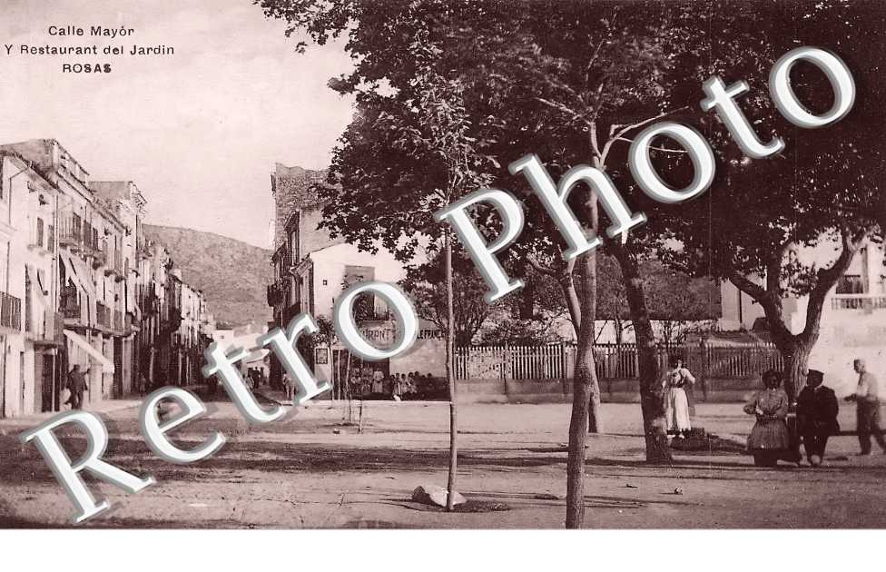 Calle Mayor y Restaurant del Jardin