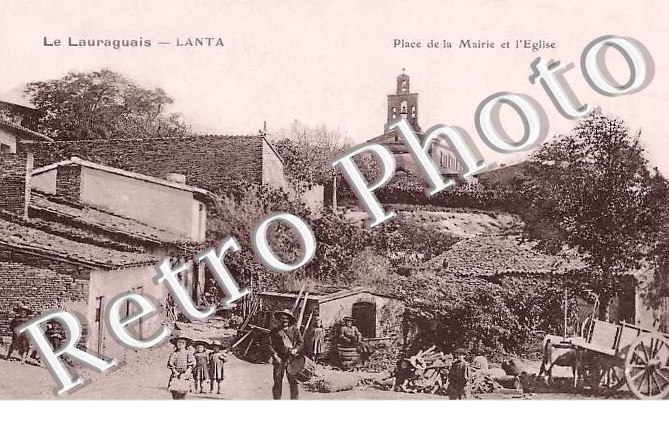 Place de la Mairie et l'Eglise