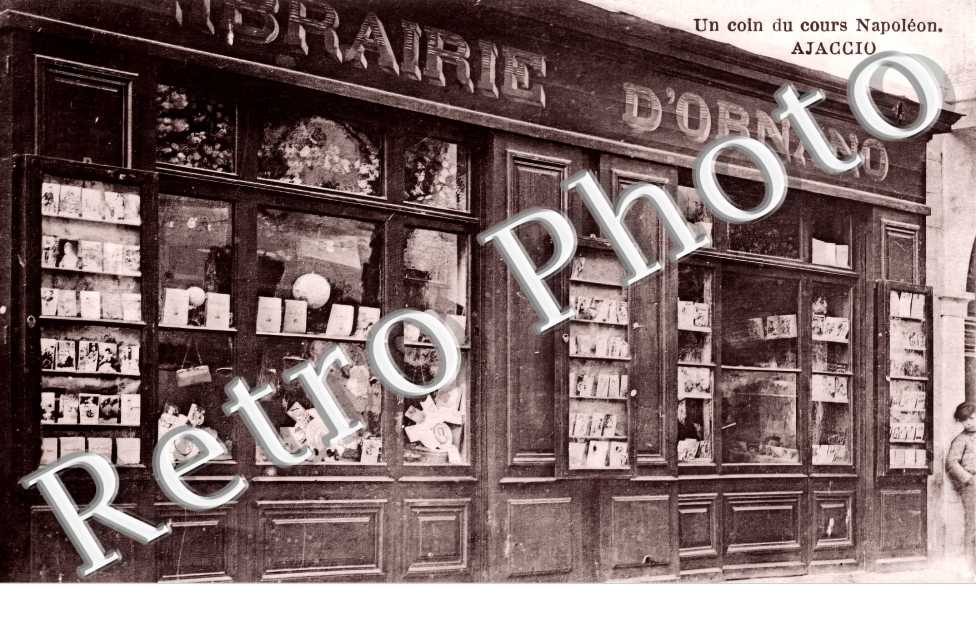 Un coin du Cours Napoléon. Librairie D'Ornano