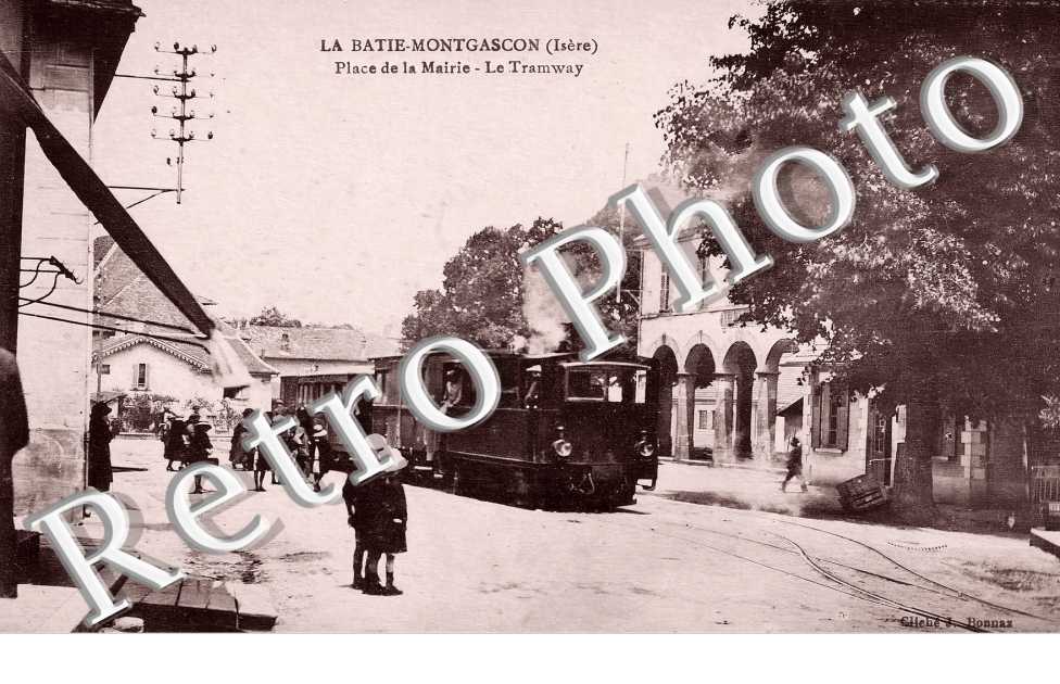 place de la mairie. Le tramway