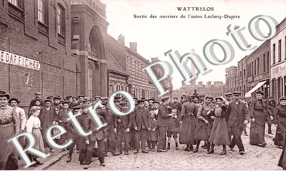 sortie des ouvriers de l'usine Leclercq-Dupire