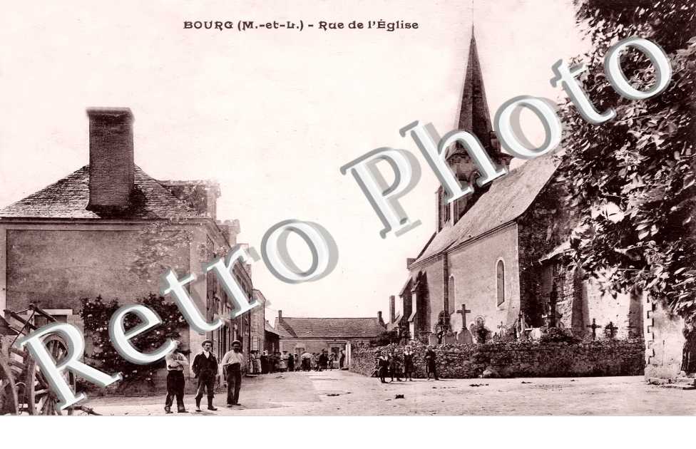 Bourg. Rue de l'église.
