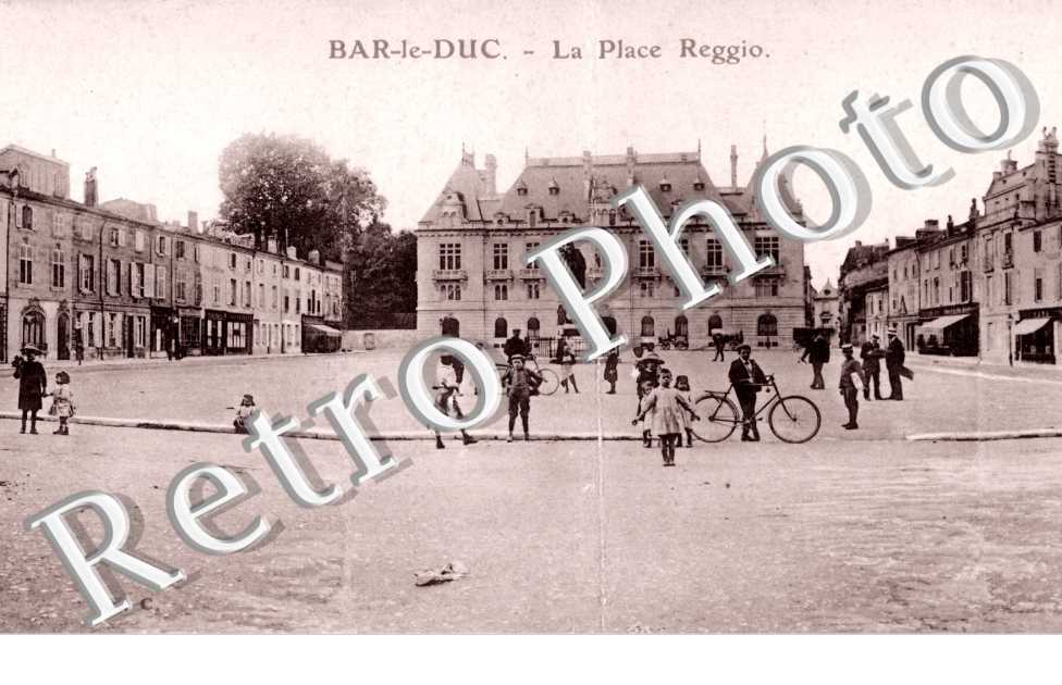 la place Reggio