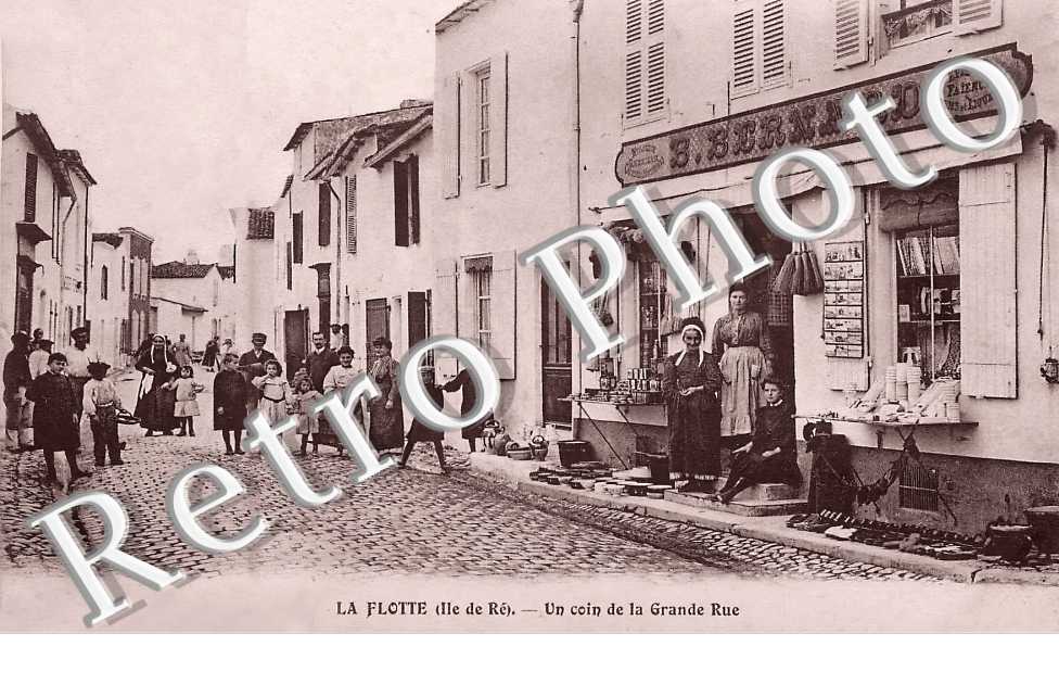 une coin de la Grande Rue. Epicerie Bernard