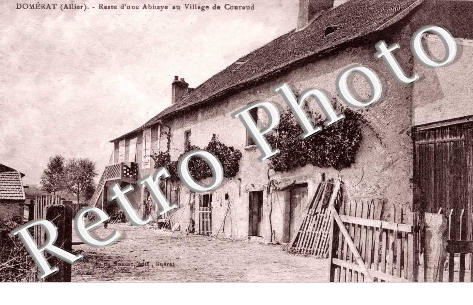reste d'une Abbaye au village de Couraud