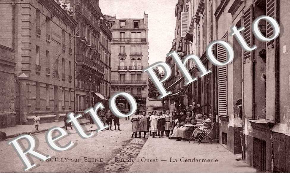 rue de l'Ouest. La Gendarmerie