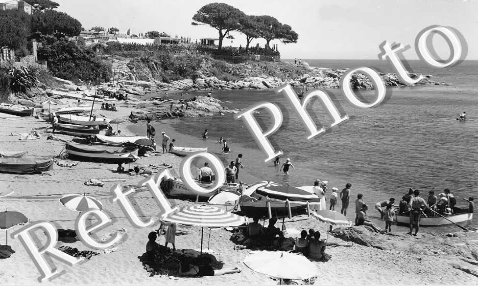 une vue de la plage