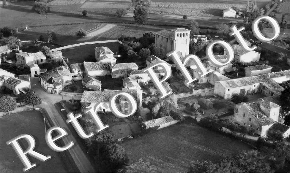 vue aérienne autour de l'église